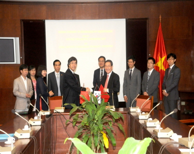 KISTI Visits Vietnam to Discuss Researcher Training image
