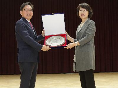 KISTI 최희윤 원장, 한국콘텐츠 정책대상 수상